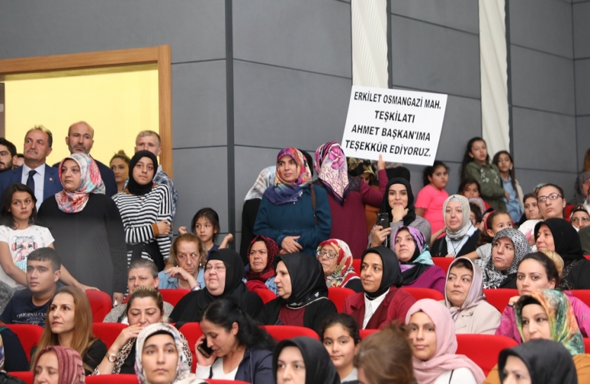 BAŞKAN ÇOLAKBAYRAKDAR, SOSYAL BELEDİYECİLİK HİZMETLERİYLE GÖNÜLLERE DOKUNUYOR