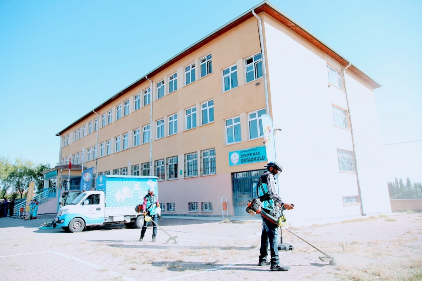 KOCASİNAN’DAKİ OKULLARDA ÖĞRENCİLER SAĞLIKLA BÜYÜYOR