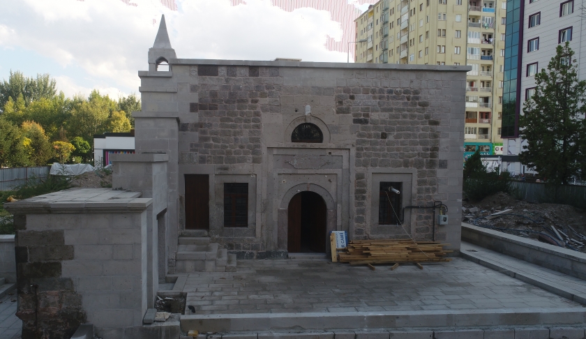  KOCASİNAN BELEDİYESİ, 2 ASIRLIK TARİHİ CAMİYİ RESTORE ETTİ.