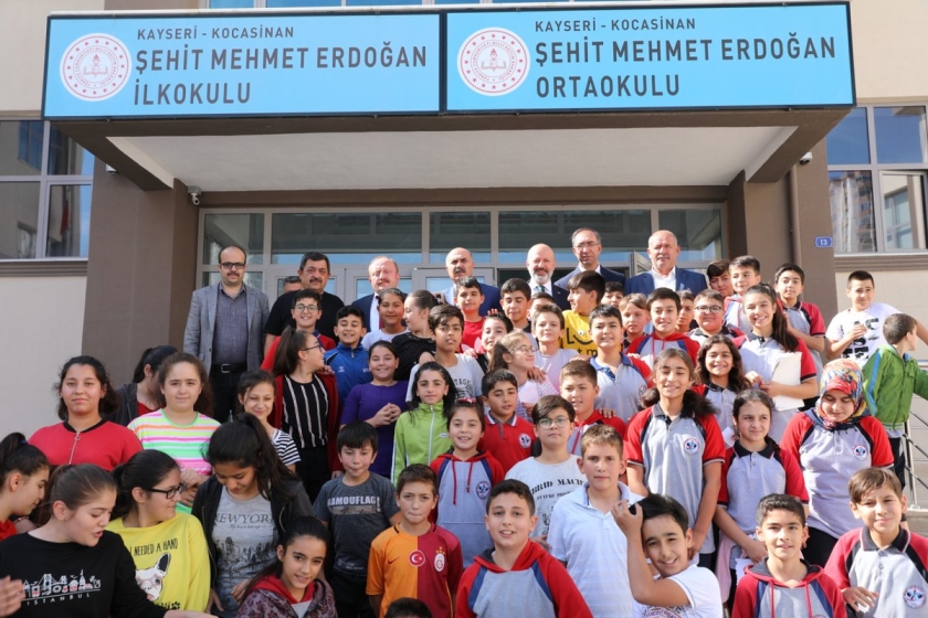 BAŞKAN ÇOLAKBAYRAKDAR, “ÇOCUKLARA DAHA GÜZEL YAŞAM ALANLARI İNŞA EDİYORUZ”