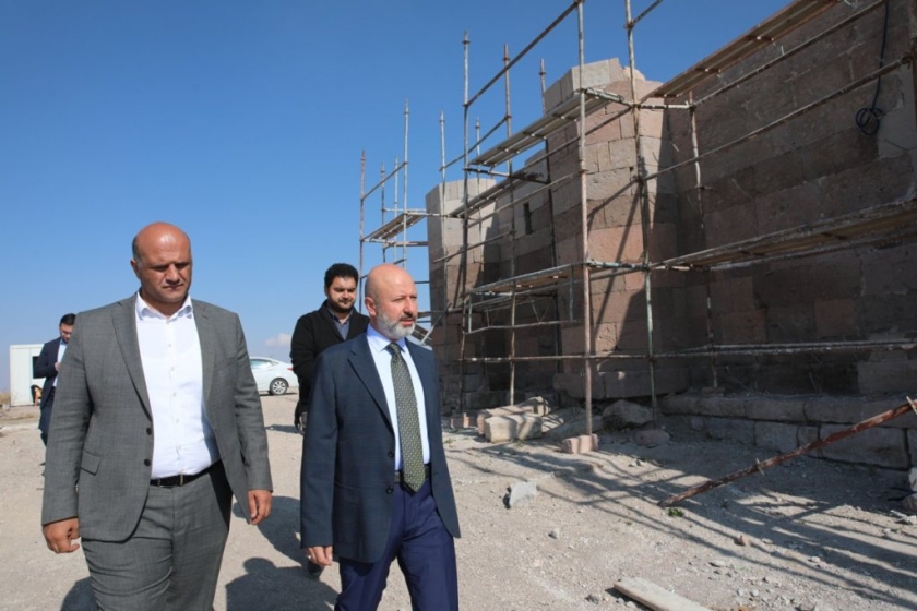 BAŞKAN ÇOLAKBAYRAKDAR, “TARİHİ YAPILARI, DAHA İŞLEVSEL HALE GETİRİYORUZ”