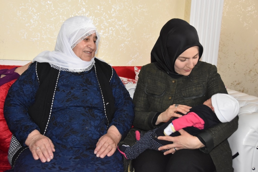 KOCASİNAN’DA ‘HOŞ GELDİN BEBEK’ HİZMETİYLE 15 BİN 701 AİLEYE ULAŞILDI