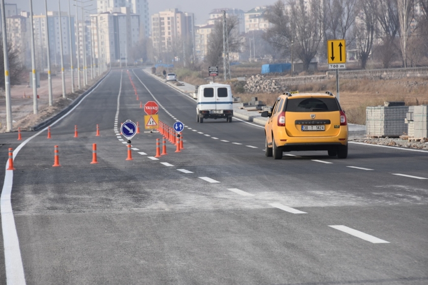  KOCASİNANDAN ŞEHRİN DOĞUSU İLE BATISINI BİRLEŞTİREN ULAŞIM HATTI