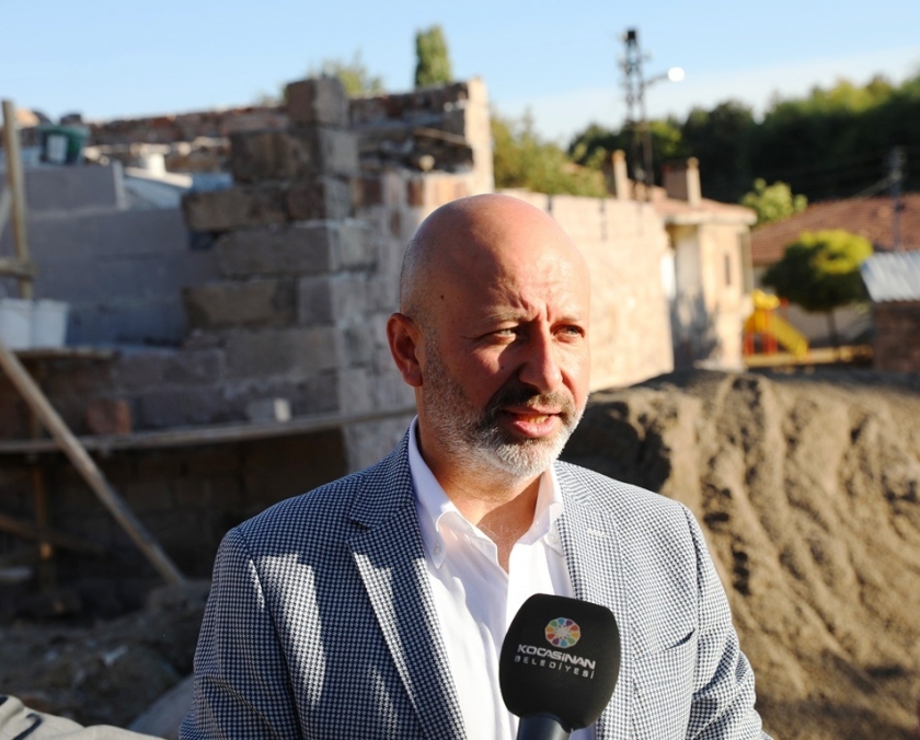 BAŞKAN ÇOLAKBAYRAKDAR, “TARİHİ ESERLERE HAK ETTİĞİ DEĞERİ VERİYORUZ”