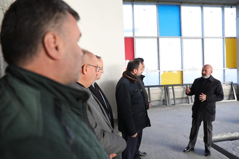 BAŞKAN ÇOLAKBAYRAKDAR’DAN HİZMET ATAĞI