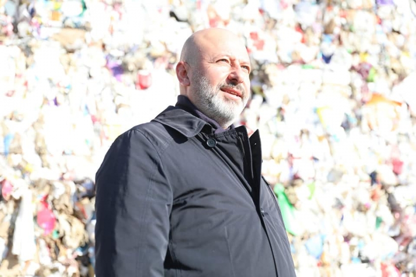BAŞKAN ÇOLAKBAYRAKDAR, “GERİ DÖNÜŞÜMLE HEM ÇEVREYE HEM DE ÜLKE EKONOMİSİNE DEV KATKI SAĞLIYORUZ”
