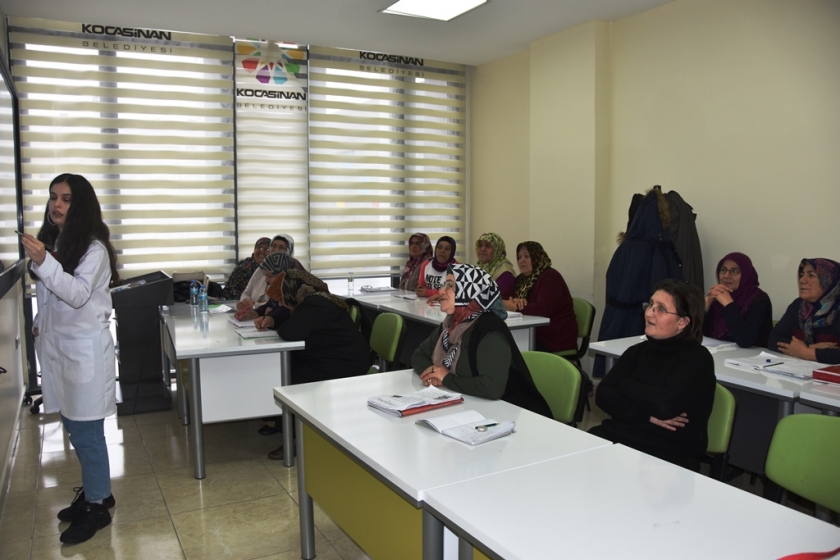 KOCASİNAN’DA 252 KİŞİ OKUMA YAZMA ÖĞRENDİ