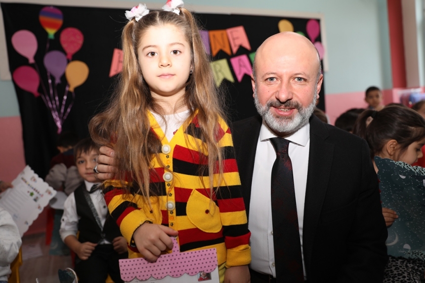 KOCASİNAN’DA TÜM OKULLAR TEMİZLENİP, DEZENFEKTE EDİLDİ