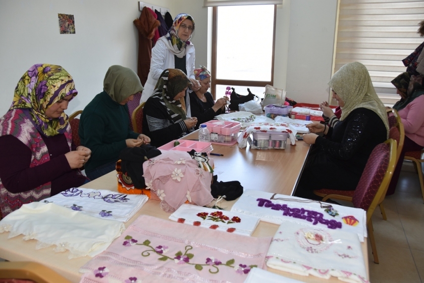 KOCASİNAN AKADEMİ’DE İKİNCİ DÖNEM KURSLARI BAŞLADI