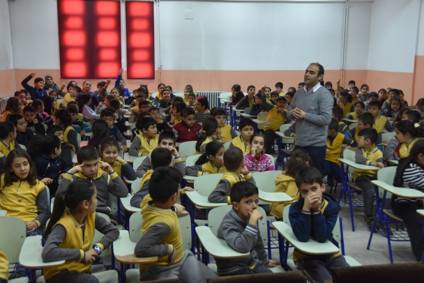KOCASİNAN’DA ÇOCUKLAR GERİ DÖNÜŞÜM VE SIFIR ATIK BİLİNCİYLE BÜYÜYOR