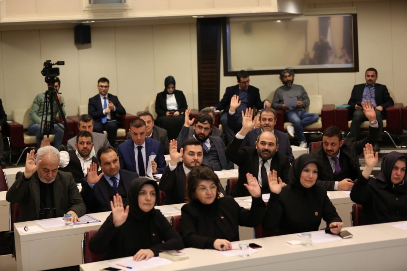 KOCASİNAN MECLİSİ, İDLİB’DEKİ HAİN SALDIRIYI KINADI