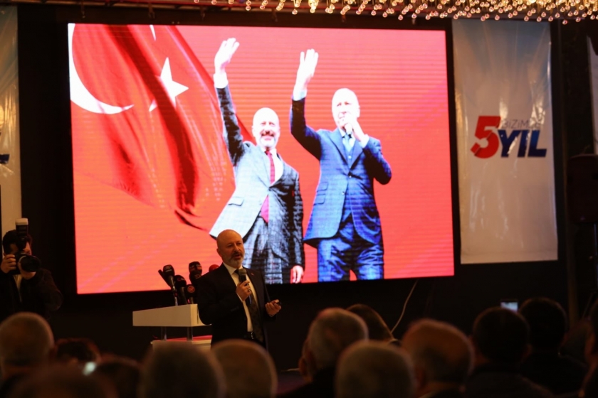 BAŞKAN ÇOLAKBAYRAKDAR; "5 YILDA KOCASİNAN’I HER ALANDA HİZMETİN MERKEZİ KONUMUNA GETİRDİK"