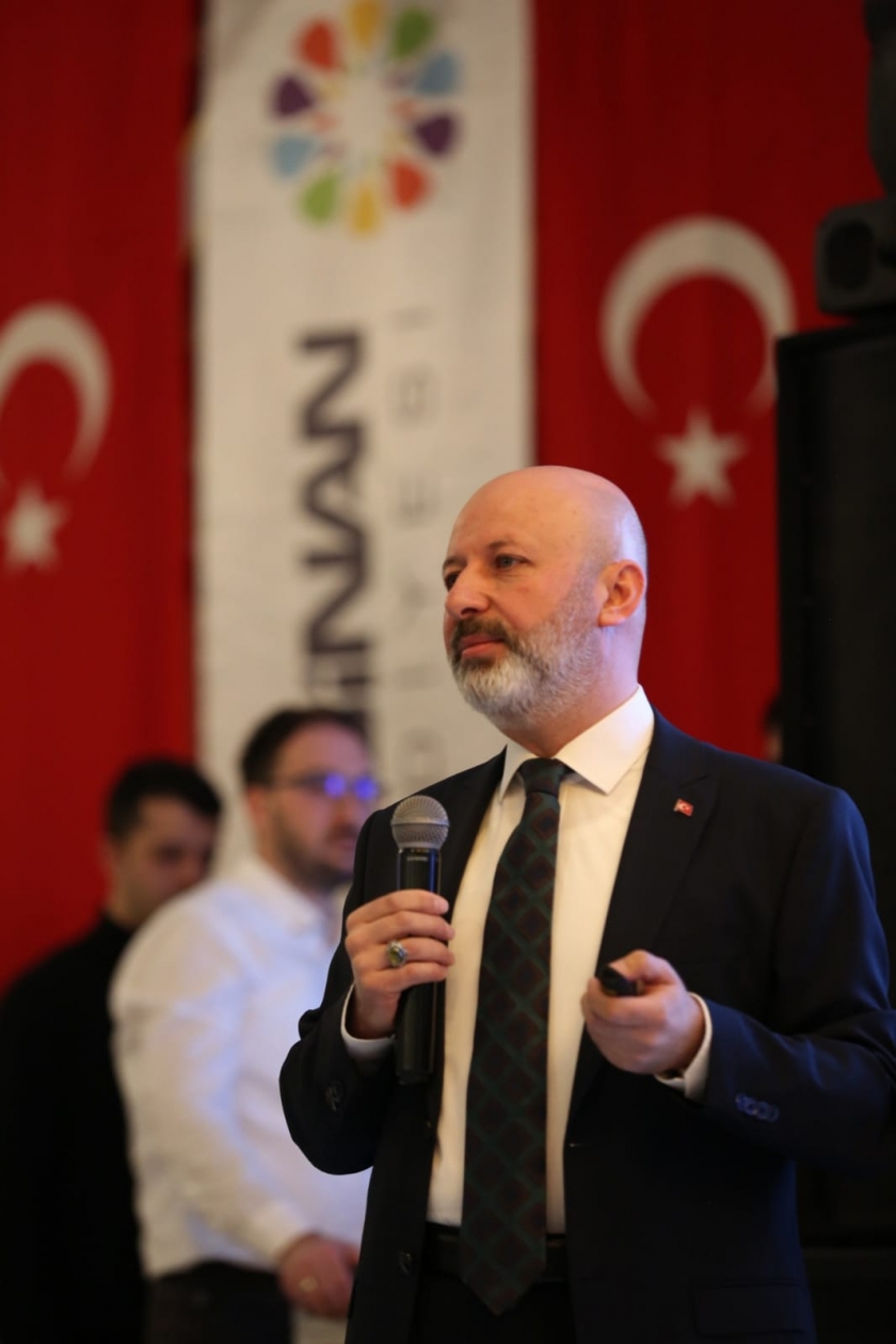 BAŞKAN ÇOLAKBAYRAKDAR; "5 YILDA KOCASİNAN’I HER ALANDA HİZMETİN MERKEZİ KONUMUNA GETİRDİK"