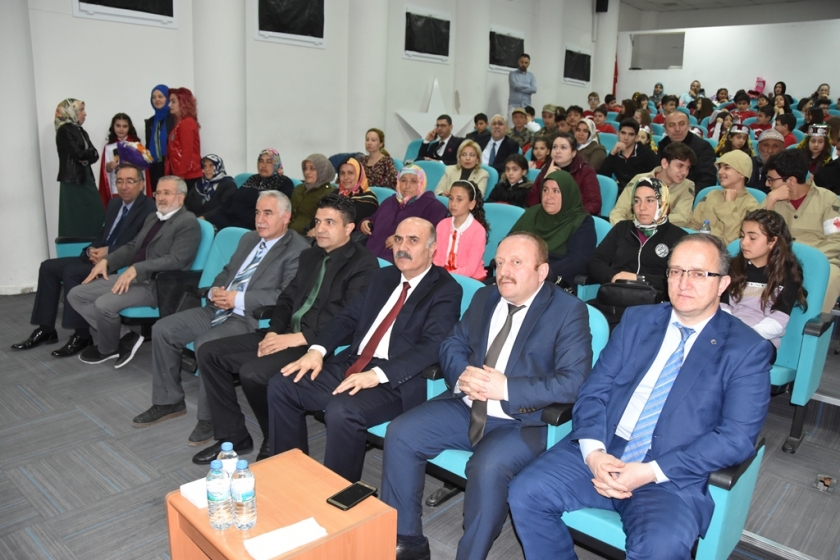 KOCASİNANLI ÇOCUKLAR MİLLİ DEĞERLERE BAĞLI YETİŞİYOR