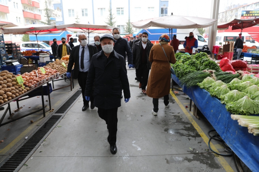 KOCASİNAN’IN PAZAR YERLERİNDE TÜM TEDBİRLER EN ÜST SEVİYEDE