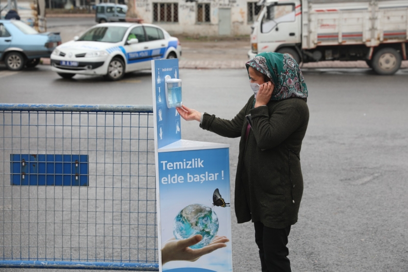 KOCASİNAN’IN PAZAR YERLERİNDE TÜM TEDBİRLER EN ÜST SEVİYEDE