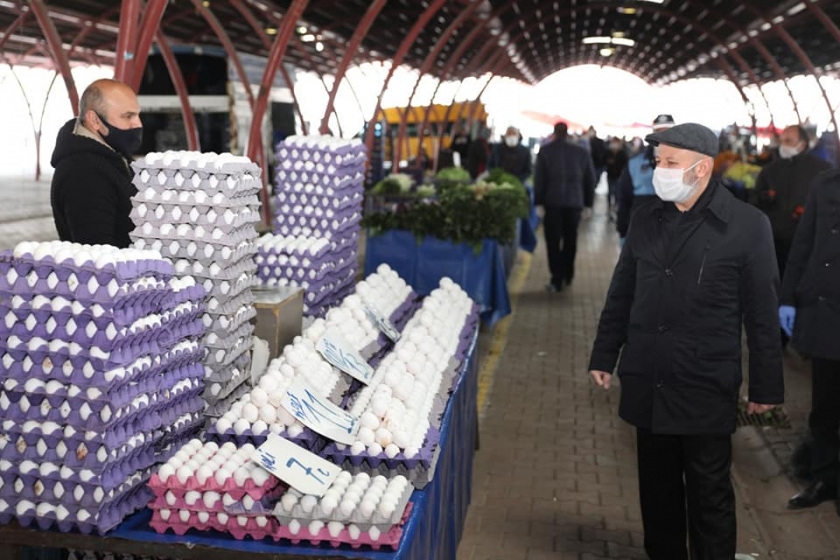 KOCASİNAN’IN PAZAR YERLERİNDE TÜM TEDBİRLER EN ÜST SEVİYEDE