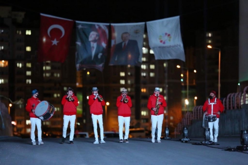 KOCASİNAN’DA DOLU DOLU 23 NİSAN COŞKUSU