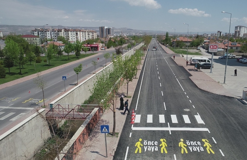 KOCASİNAN, BULVARLARI BİRBİRİNE BAĞLAYAN ÇINARCIK CADDESİ’Nİ YENİLEDİ
