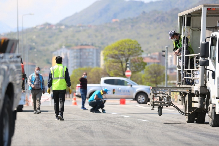 KOCASİNAN, BULVARLARI BİRBİRİNE BAĞLAYAN ÇINARCIK CADDESİ’Nİ YENİLEDİ