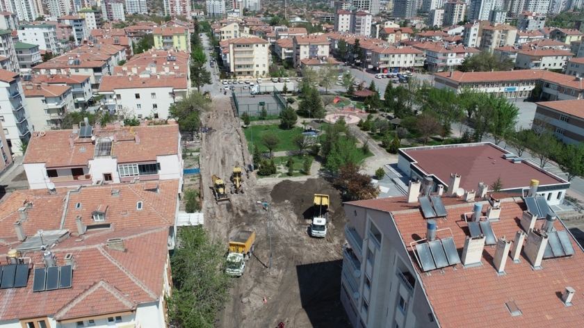 KOCASİNAN BELEDİYESİ’NDEN YENİMAHALLE’DE YOL YENİLEME ÇALIŞMASI
