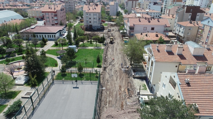 KOCASİNAN BELEDİYESİ’NDEN YENİMAHALLE’DE YOL YENİLEME ÇALIŞMASI