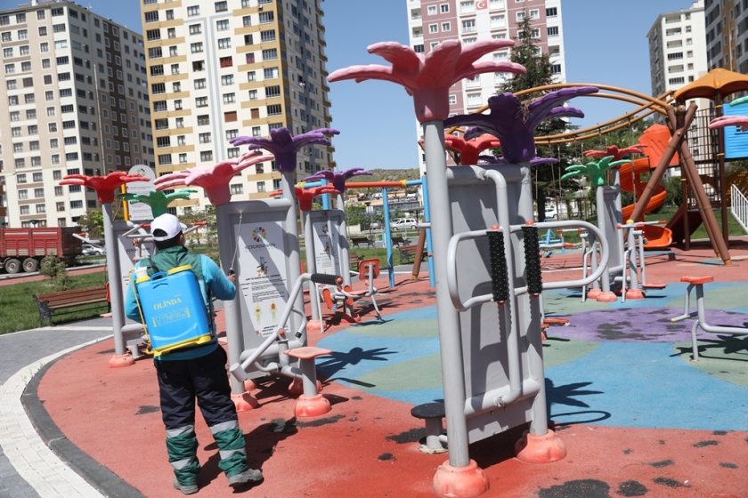 KOCASİNANLI ÇOCUKLAR, DAHA SAĞLIKLI VE GÜVENLİ PARKLARDA VAKİT GEÇİRDİ