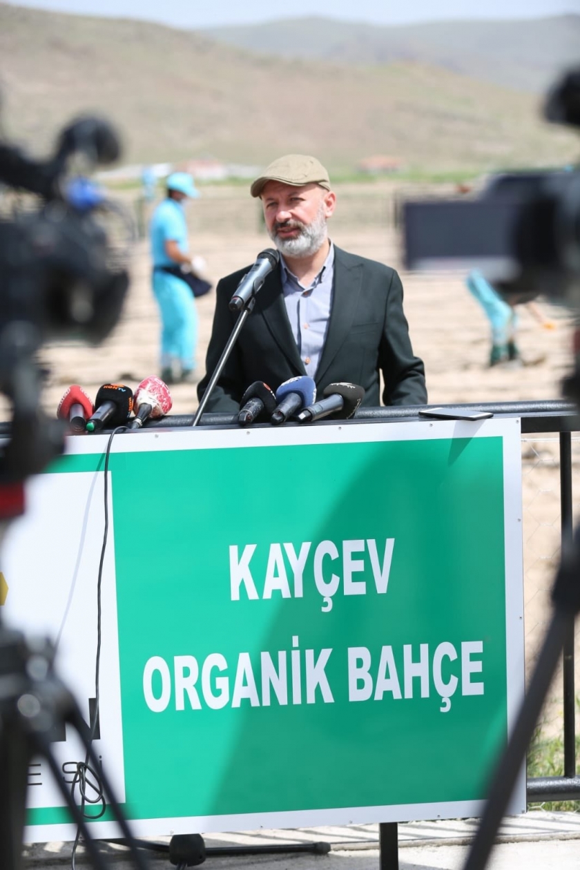 BAŞKAN ÇOLAKBAYRAKDAR, “TEKNOLOJİ İLE TARIMI BULUŞTURAN KOCASİNAN, TÜRKİYE’YE MODEL OLACAK”