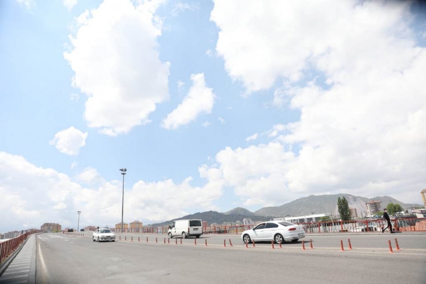 KOCASİNANDA ULAŞIM AĞI DAHA KONFORLU VE GÜVENLİ HALE GELİYOR