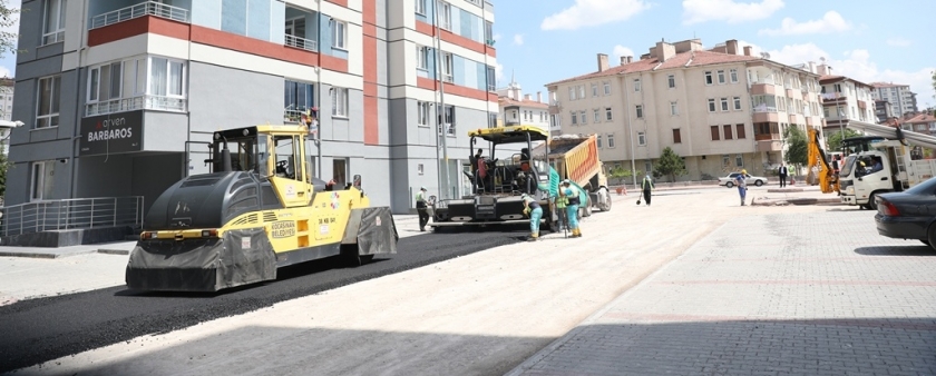 KOCASİNAN’DA YENİLEME ÇALIŞMALARI HER GÜN BİR MAHALLE DEVAM EDİYOR
