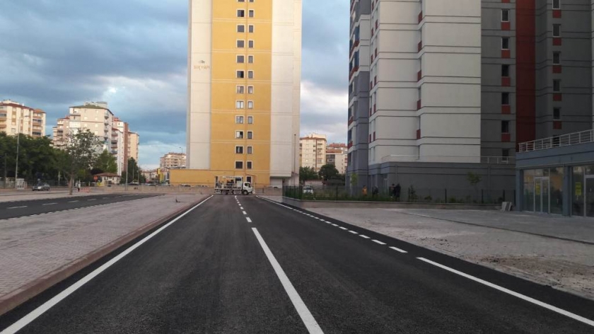 KOCASİNAN’DA YENİLEME ÇALIŞMALARI HER GÜN BİR MAHALLE DEVAM EDİYOR