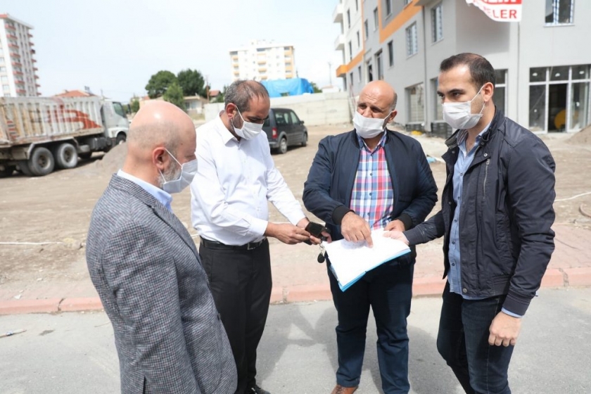BAŞKAN ÇOLAKBAYRAKDAR’DAN UĞUREVLER’E ÇİFTE MÜJDE