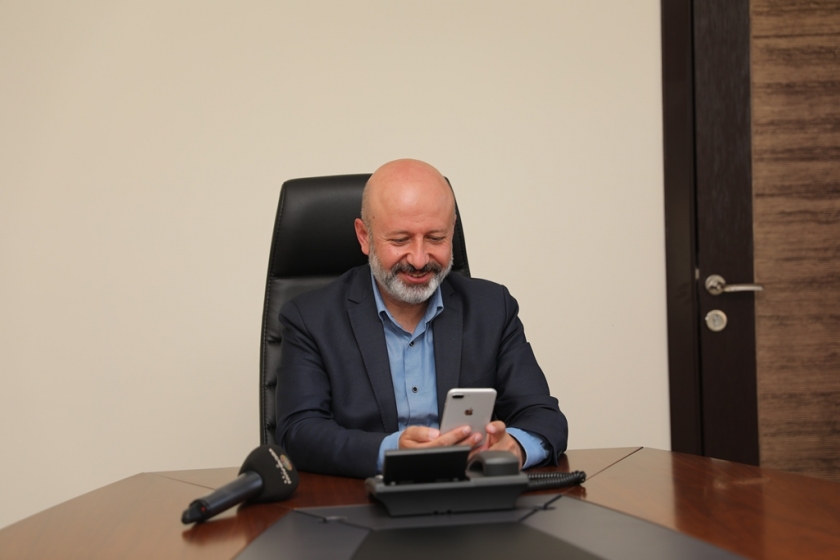 BAŞKAN ÇOLAKBAYRAKDAR, KOCASİNAN’IN YILDIZLARI’NI ÖDÜLLENDİRDİ