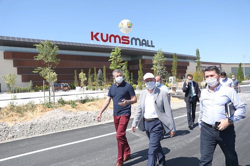 BAŞKAN ÇOLAKBAYRAKDAR, KUMSMALL’I ZİYARET ETTİ
