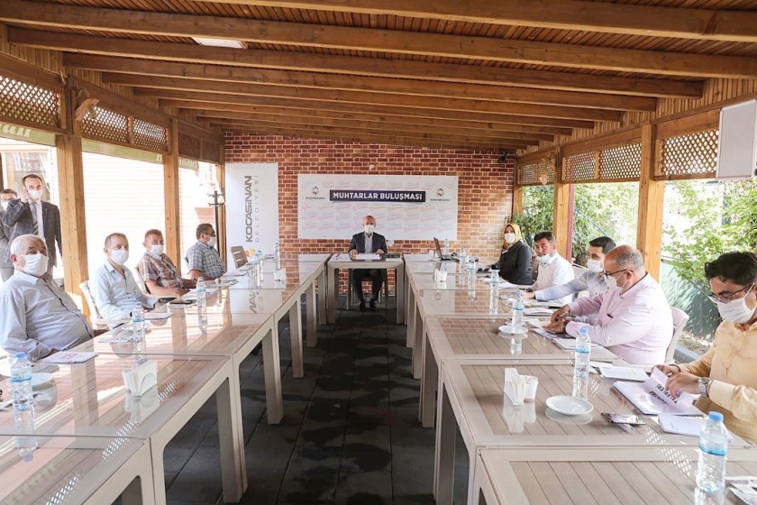 KOCASİNAN’DA MAHALLELERİN TALEPLERİ DAHA HIZLI ÇÖZÜME KAVUŞUYOR