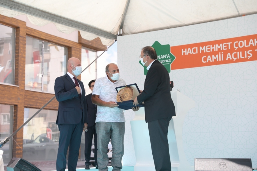 KOCASİNAN’DA HACI MEHMET ÇOLAKBAYRAKDAR CAMİİ İBADETE AÇILDI