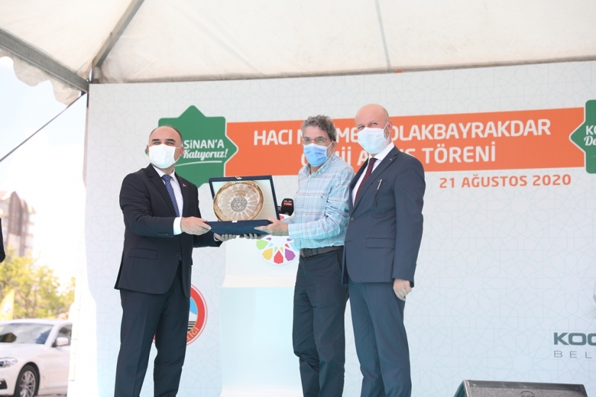 KOCASİNAN’DA HACI MEHMET ÇOLAKBAYRAKDAR CAMİİ İBADETE AÇILDI