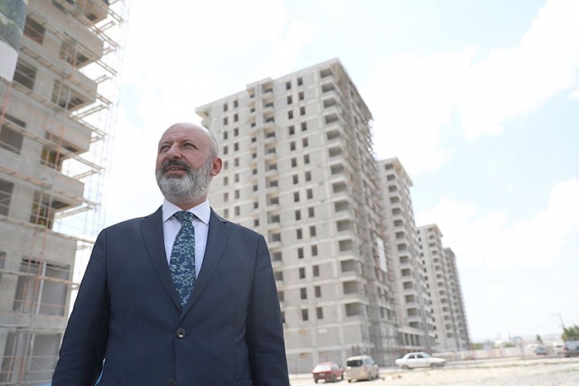YUNUS EMRE’DE KÖHNE YAPILAR BİRER BİRER YIKILIYOR