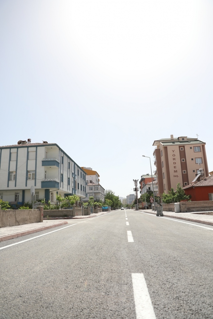 KOCASİNAN, KENDİ ÜRETTİĞİ ASFALT İLE 19 MİLYON 680 BİN TL TASARRUF SAĞLADI
