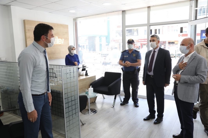 BAŞKAN ÇOLAKBAYRAKDAR’DAN ESNAFA KORONAVİRÜS UYARILARI
