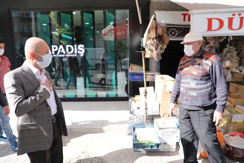 BAŞKAN ÇOLAKBAYRAKDAR’DAN MASKE, MESAFE VE HİJYEN DENETİMİ