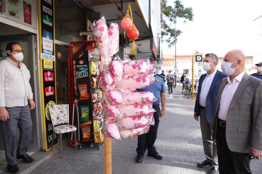 BAŞKAN ÇOLAKBAYRAKDAR’DAN MASKE, MESAFE VE HİJYEN DENETİMİ