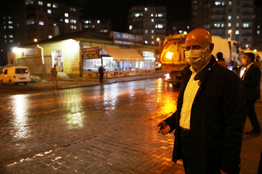 BAŞKAN ÇOLAKBAYRAKDARDAN GECE BOYU TEMİZLİK MESAİSİ