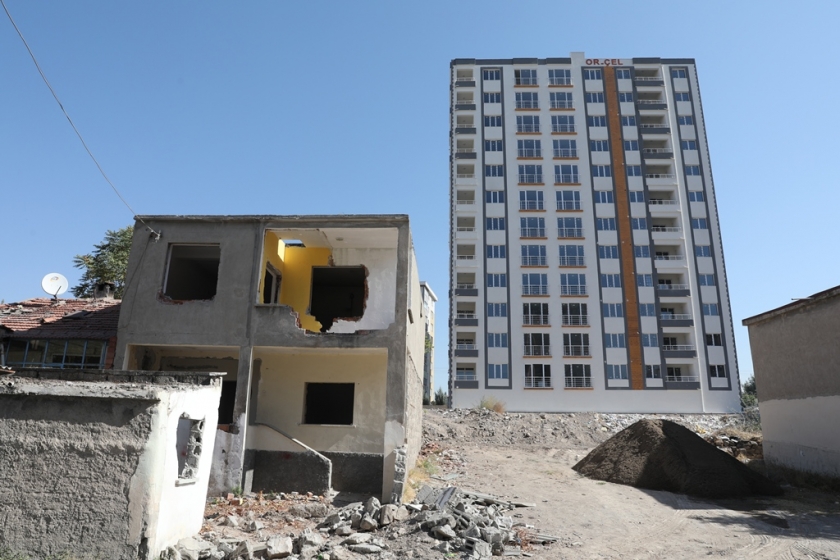 BAŞKAN ÇOLAKBAYRAKDAR, “UĞUREVLER ’İN ÇEHRESİNİ DEĞİŞTİRİYOR VE GÜZELLEŞTİRİYORUZ”