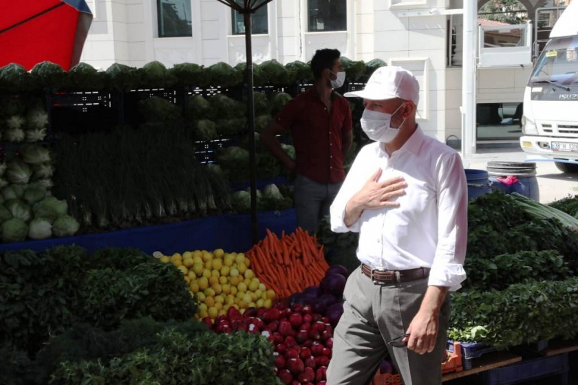 KOCASİNAN, YENİMAHALLE’DEKİ PAZAR YERİNİ YENİLEDİ
