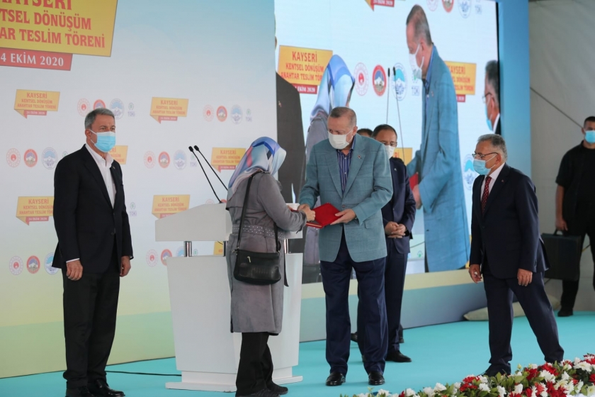 KOCASİNAN’DA KENTSEL DÖNÜŞÜM PROJELERİ MUTLULUĞA DÖNÜŞÜYOR