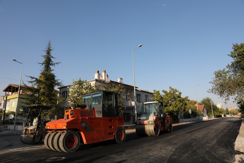 BAŞKAN ÇOLAKBAYRAKDAR, “HİZMET GİTMEYEN CADDE VE SOKAK KALMAYACAK”