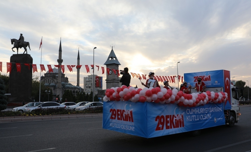 KOCASİNAN’DA DOLU DOLU 29 EKİM COŞKUSU