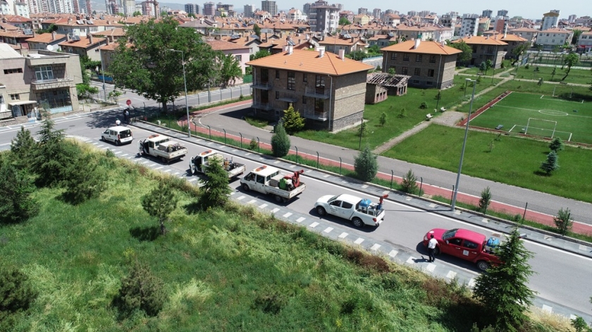 KOCASİNAN’DA İLAÇLAMA ÇALIŞMALARI, GECE-GÜNDÜZ DEVAM EDİYOR