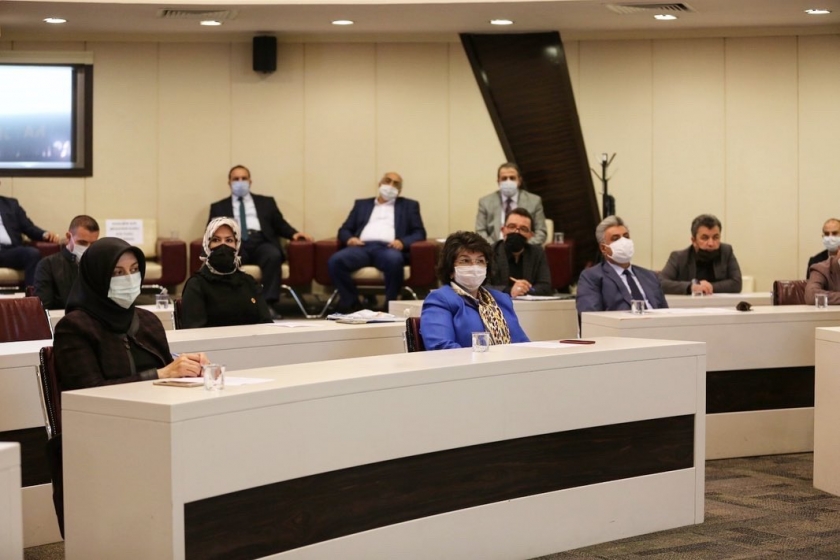 KOCASİNAN BELEDİYE MECLİSİ, HUZUR HAKKINI DEPREMZEDELERE BAĞIŞLADI